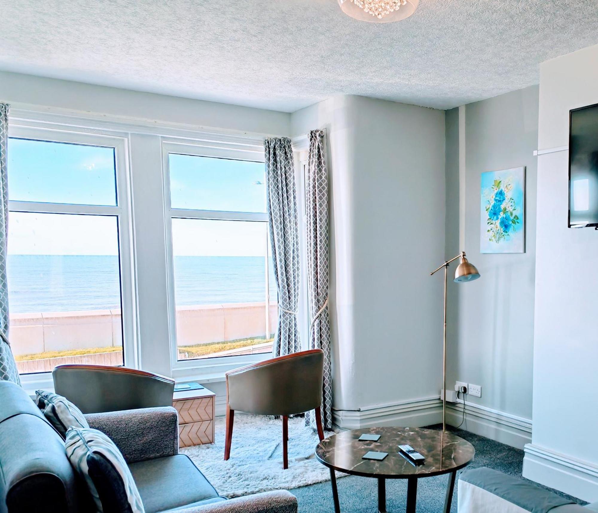 Seahawk Holiday Apartments クリーブリーズ エクステリア 写真