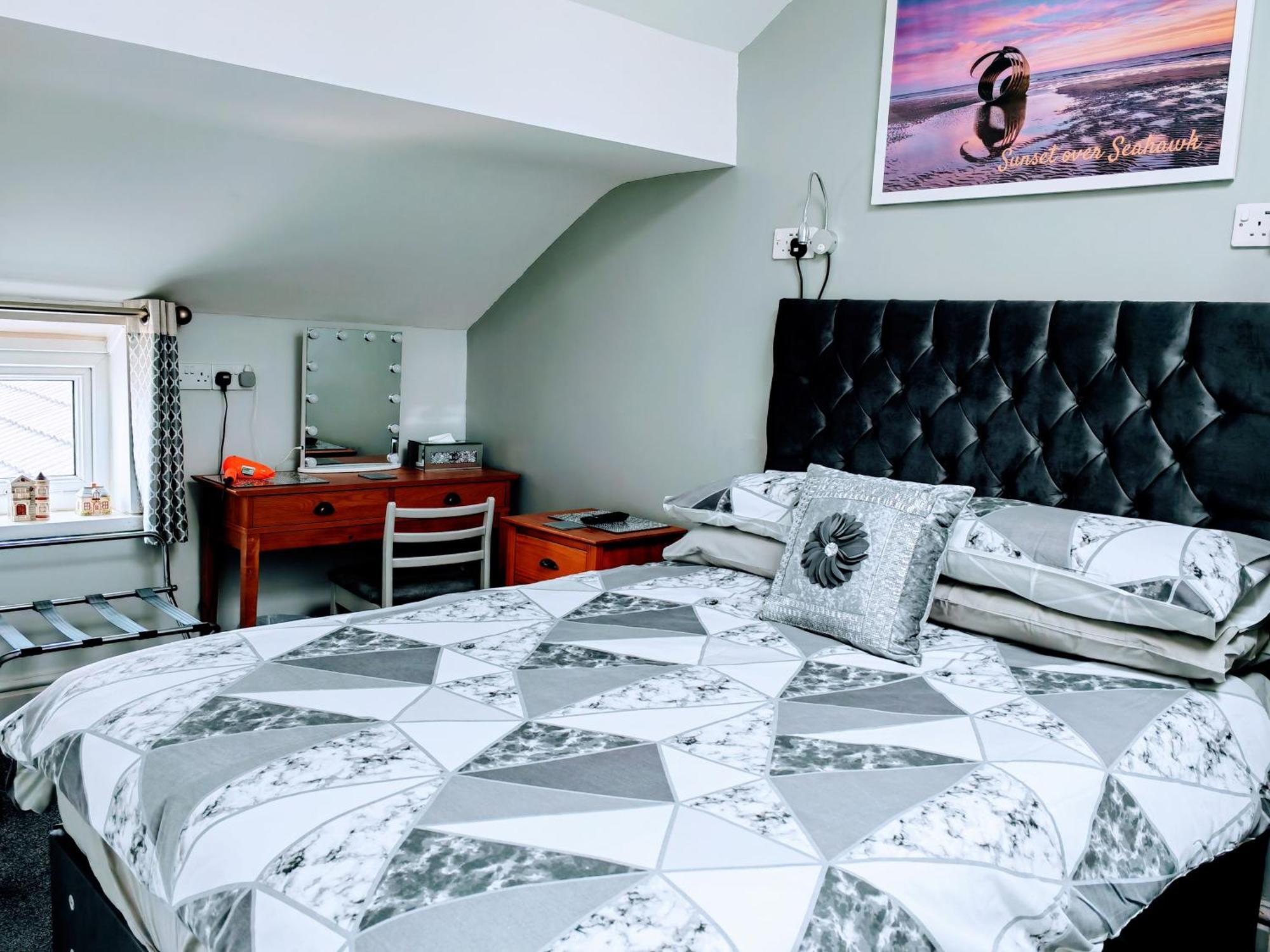 Seahawk Holiday Apartments クリーブリーズ エクステリア 写真