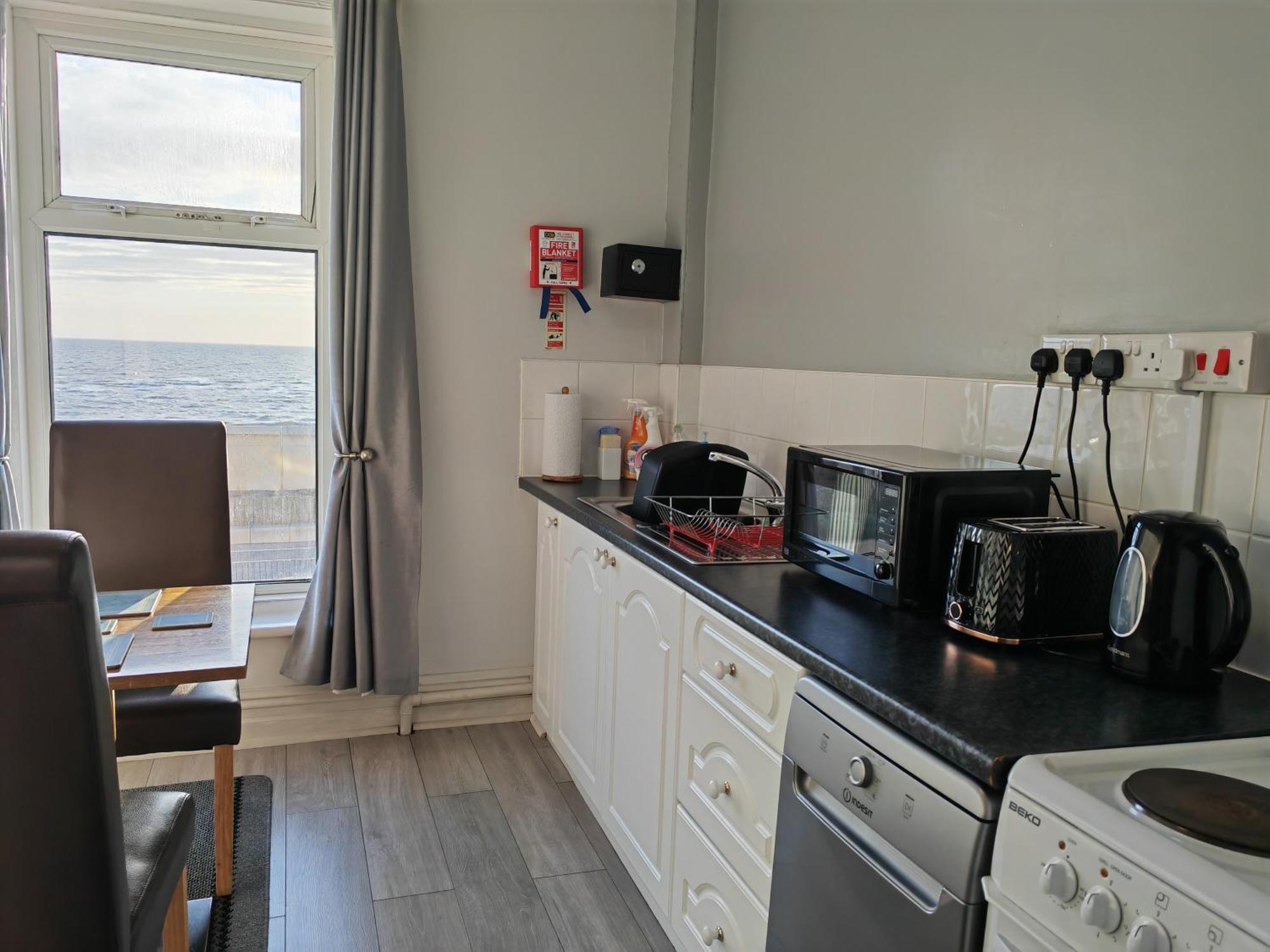 Seahawk Holiday Apartments クリーブリーズ エクステリア 写真