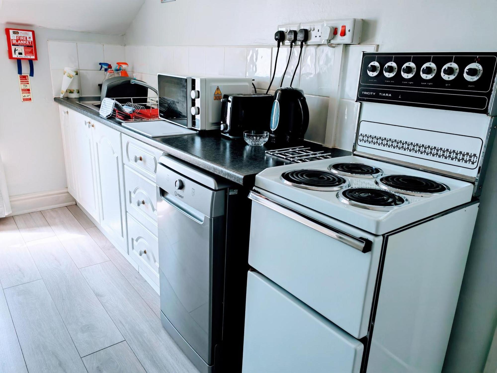 Seahawk Holiday Apartments クリーブリーズ エクステリア 写真