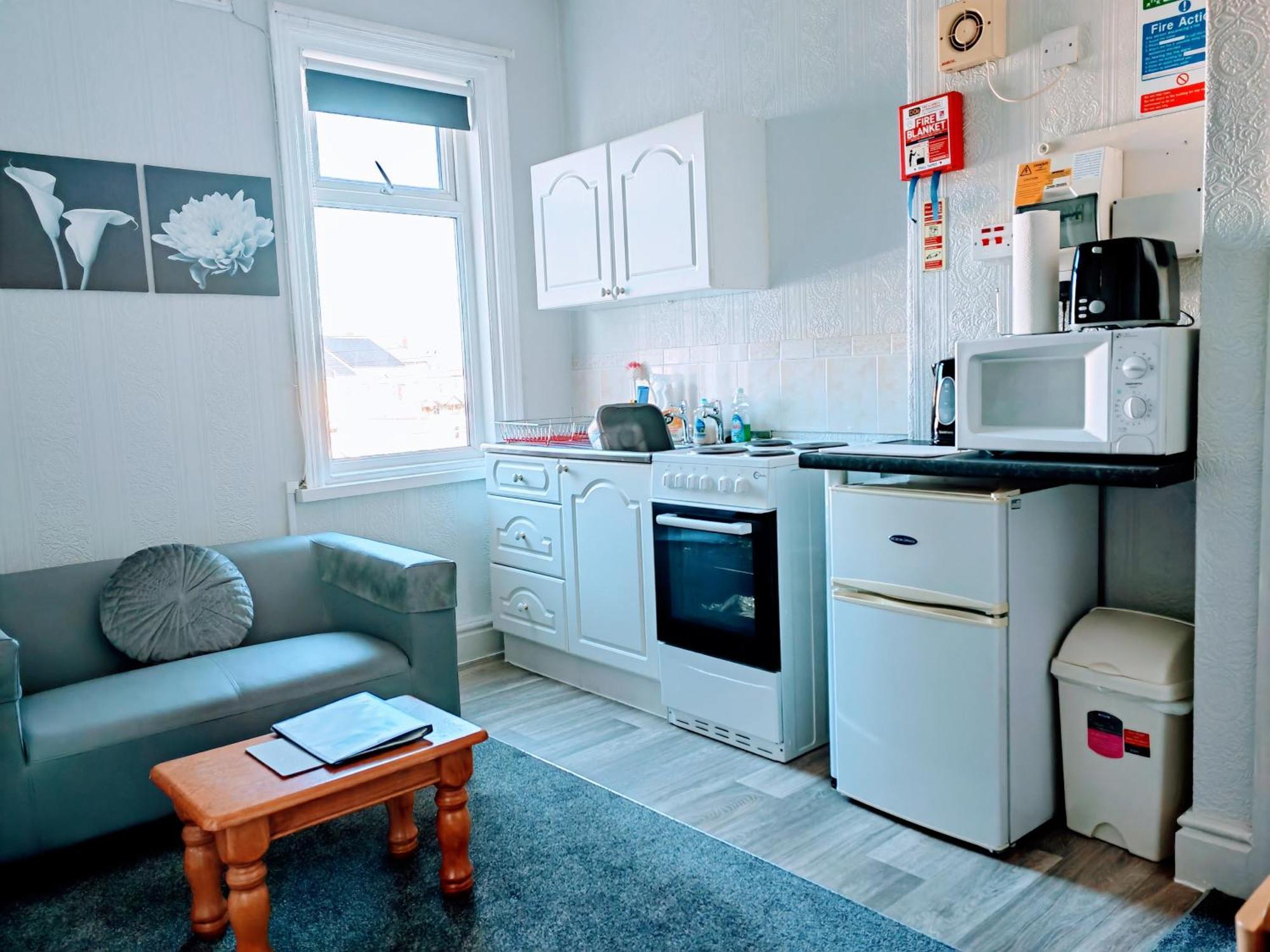 Seahawk Holiday Apartments クリーブリーズ エクステリア 写真
